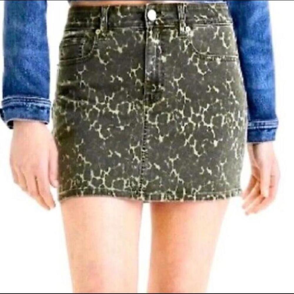 AMERICAN EAGLE dark green pattern high rise mini skirt